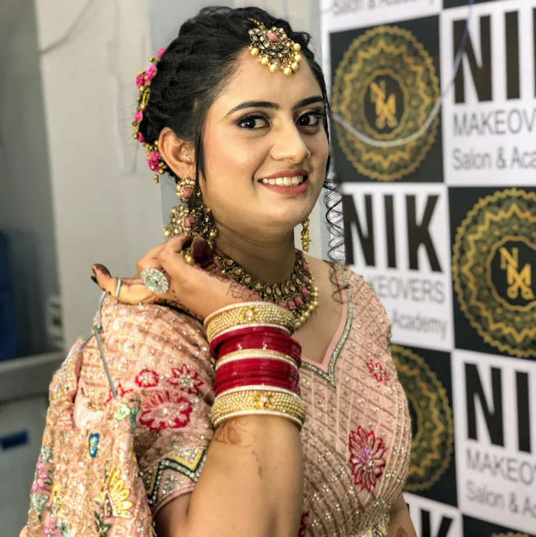 Nik Makeovers Salon Academy Sonipat makeup 768x769