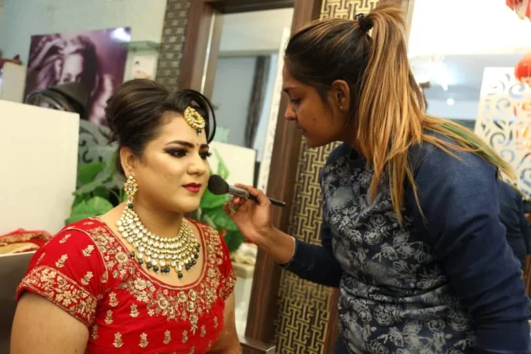 Priya Makeovers Hisar makeup 768x512