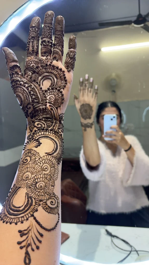 Royal Makeover Academy Sonipat mehndi
