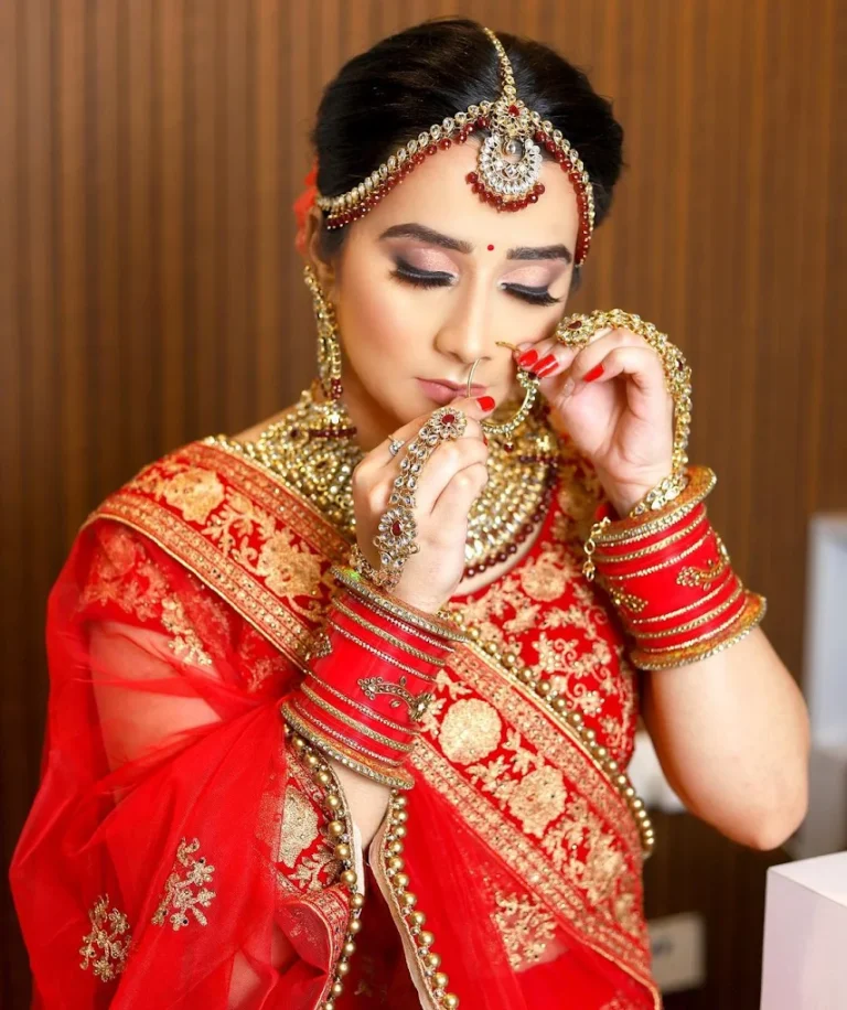 7 Shades by Puniti Faridabad bride 768x916