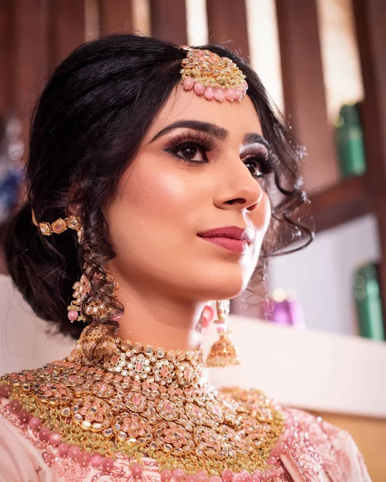 Aarzoo Arora Makeup Studio Salon faridabad party makeup 768x960