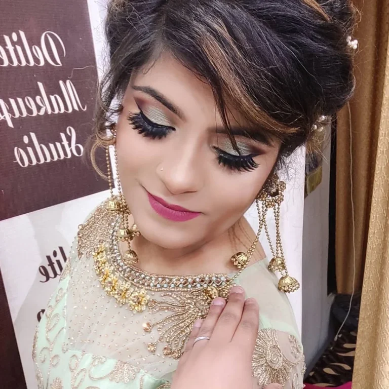 Delite Beauty Parlour Gohana makeup 768x768