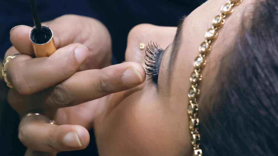 Earth Unisex salon Yamunanagar makeup