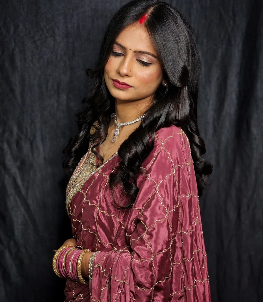 Liza beauty parlour training Centre faridabad make up