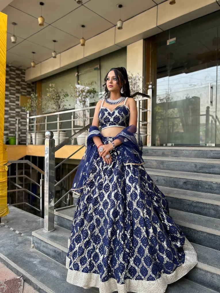 Liza beauty parlour training Centre faridabad makeupp