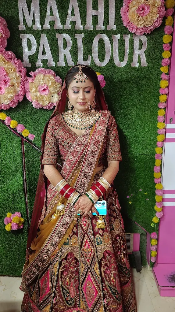 Mahi Beauty Parlour Fatehabad bride