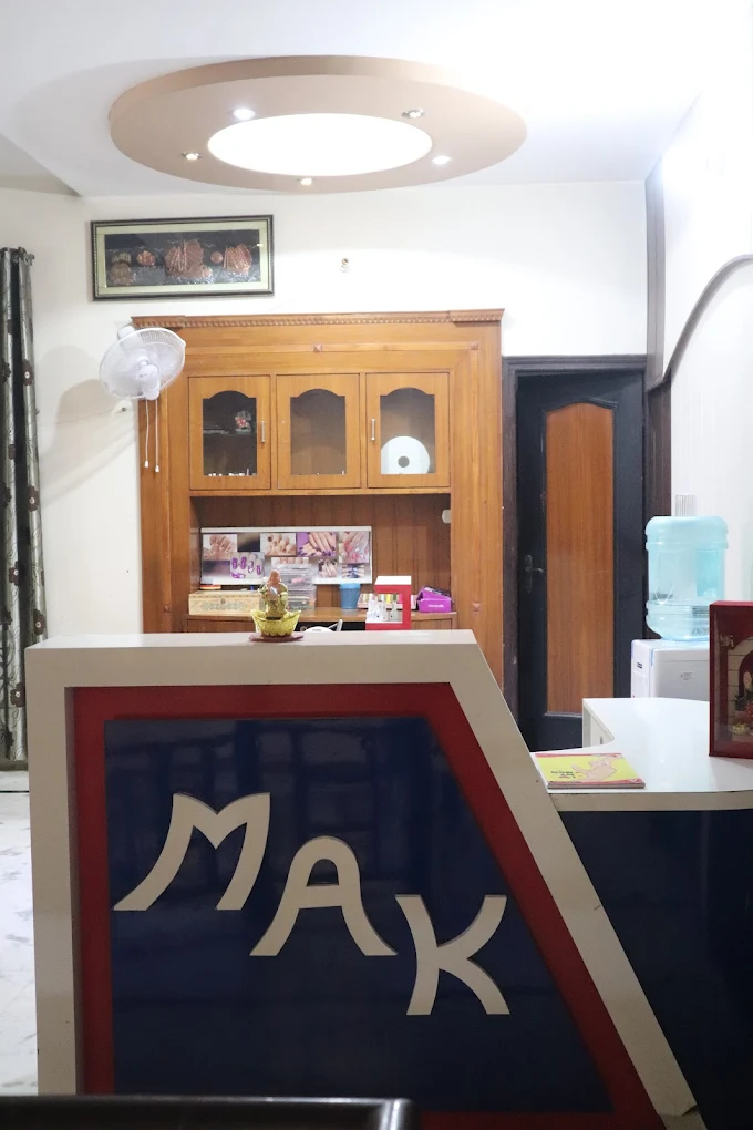Mak Bridal Makeup Studio Cheeka profile image