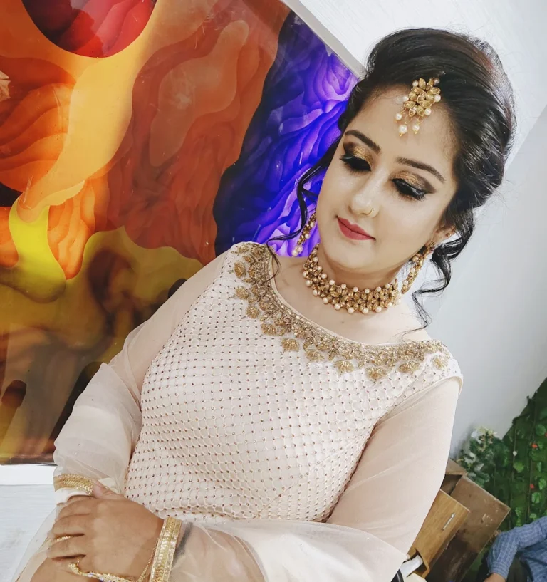 Matrix salon yamunanagar makeup 768x817