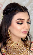 Mona Makeup and hair artist Ratia Hairdoo