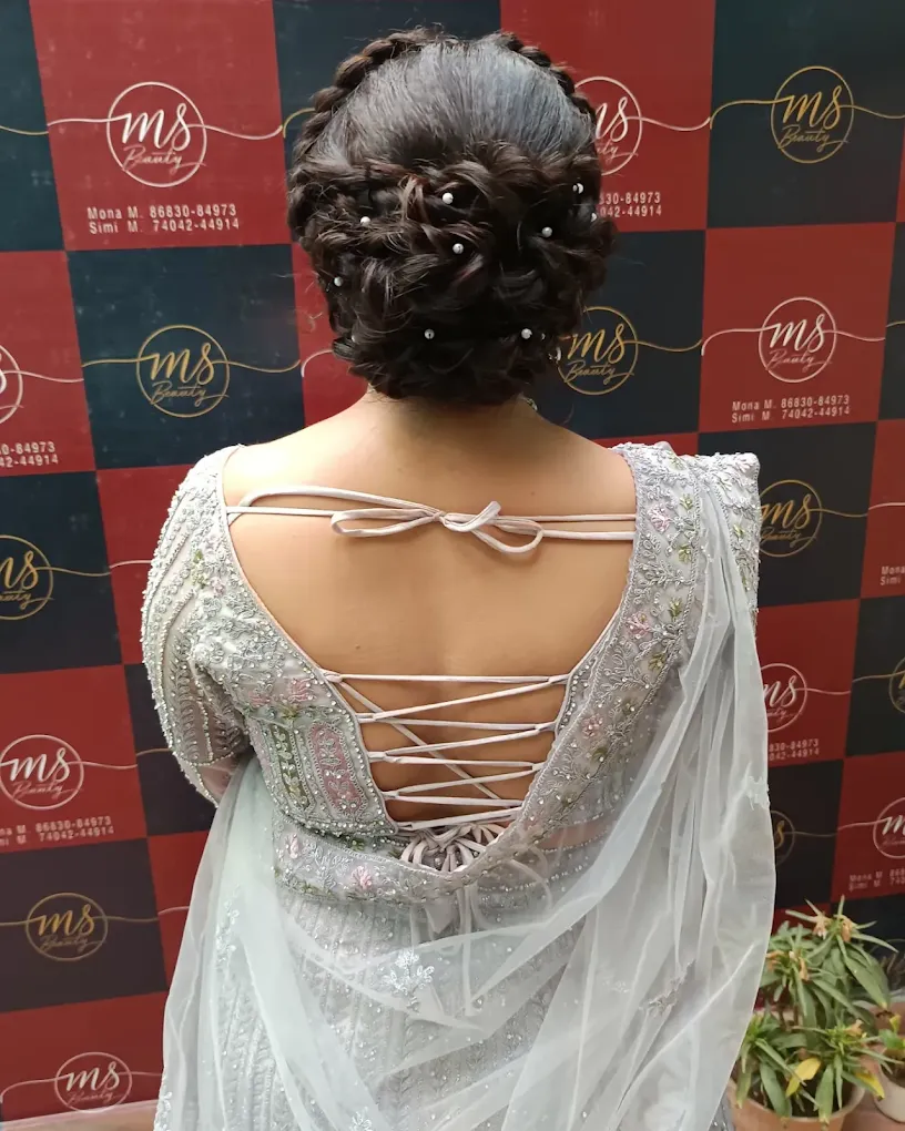 Mona Makeup and hair artist Ratia hairdo