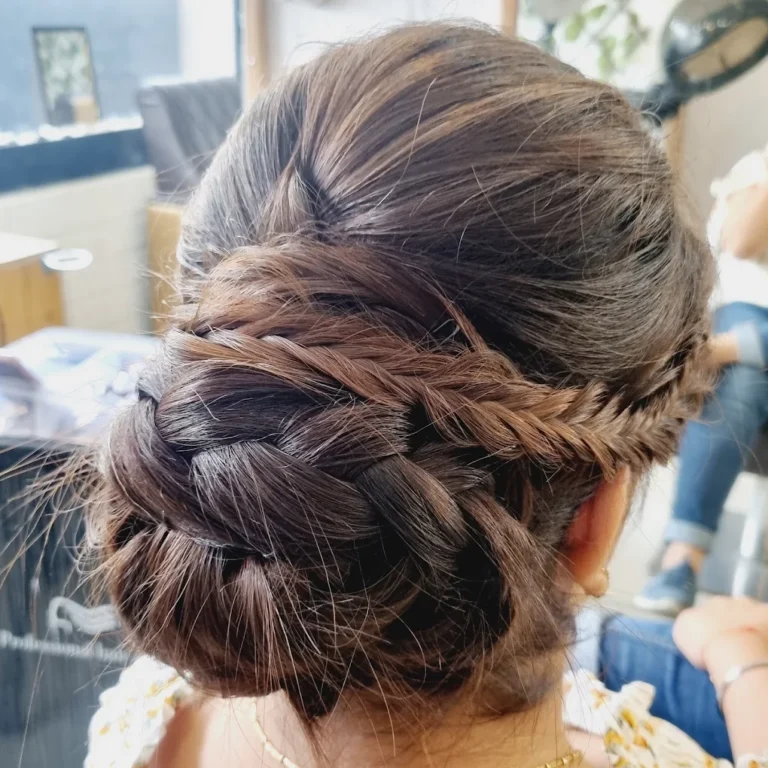 Moniak Makeovers fatehabad hairstyle 768x768