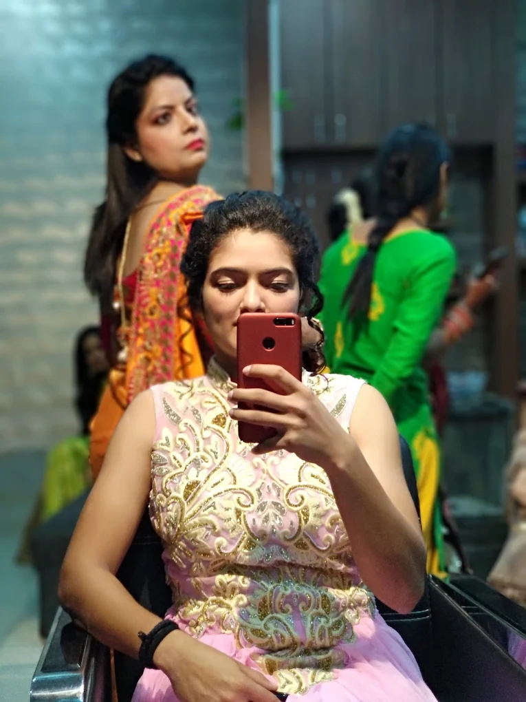 Muskan Unisex Salon Bhiwani make up