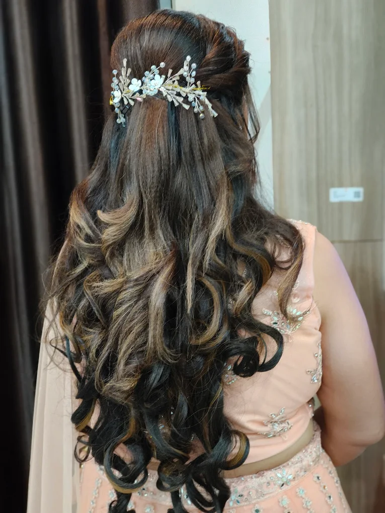 Pixel beauty Unisex salon by Geetika Mua Rewari hairstyle
