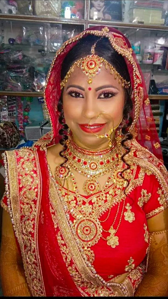 Sumiti Beauty Lounge Bhiwani bride