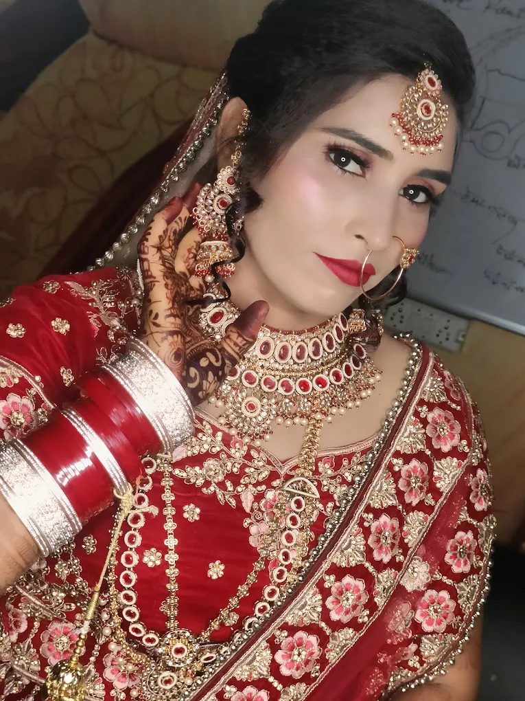 The Real Looks Unisex Salon Fatehabad bride