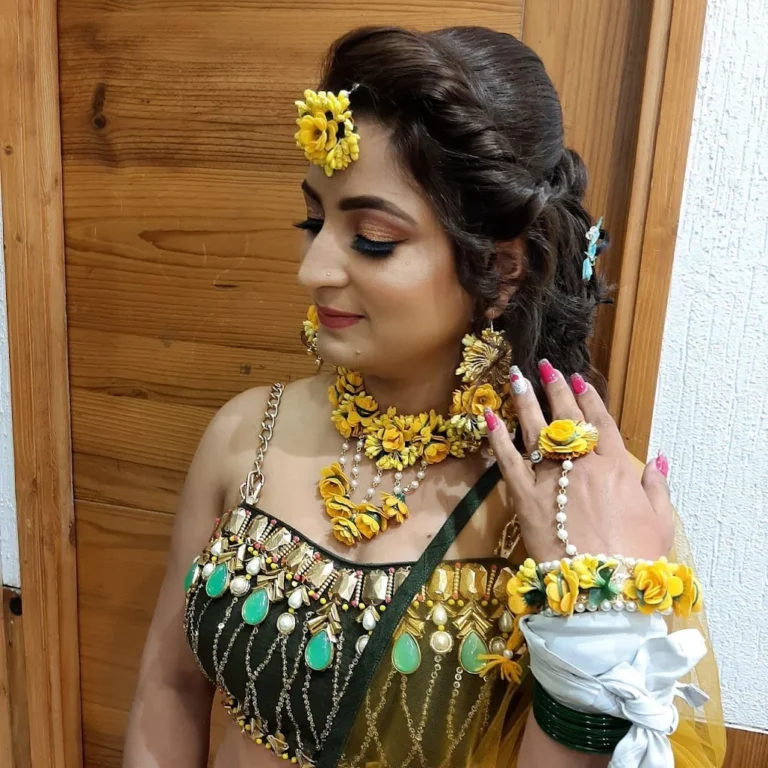 Cut Style Salon Jhajjar haldi makeup 768x768
