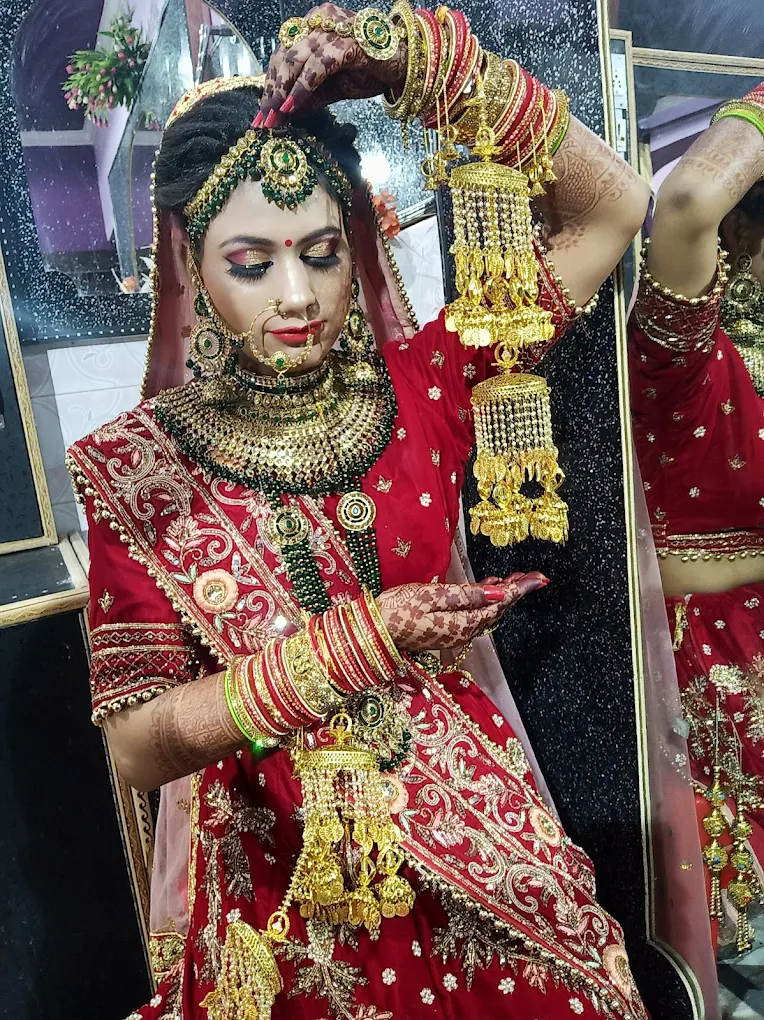 Khushboo Beauty Parlour Palwal makeup