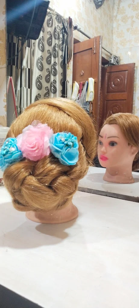 Lovely Beauty Parlour Jhajjar hairstyle