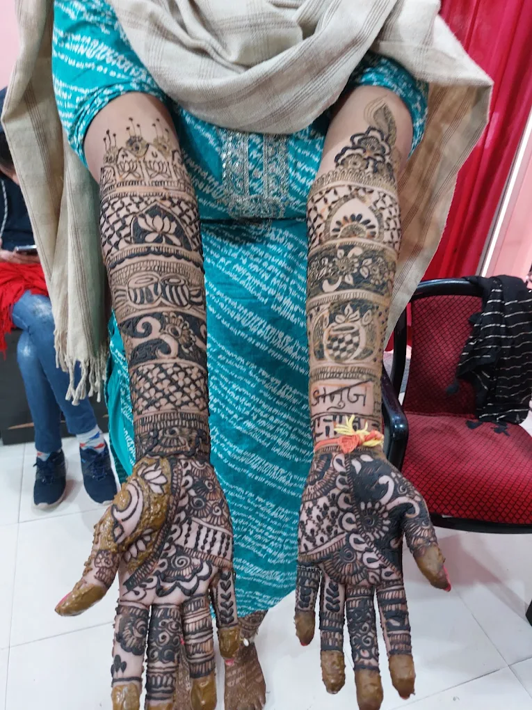 Noor Beauty parlour Jhajjar mehndi